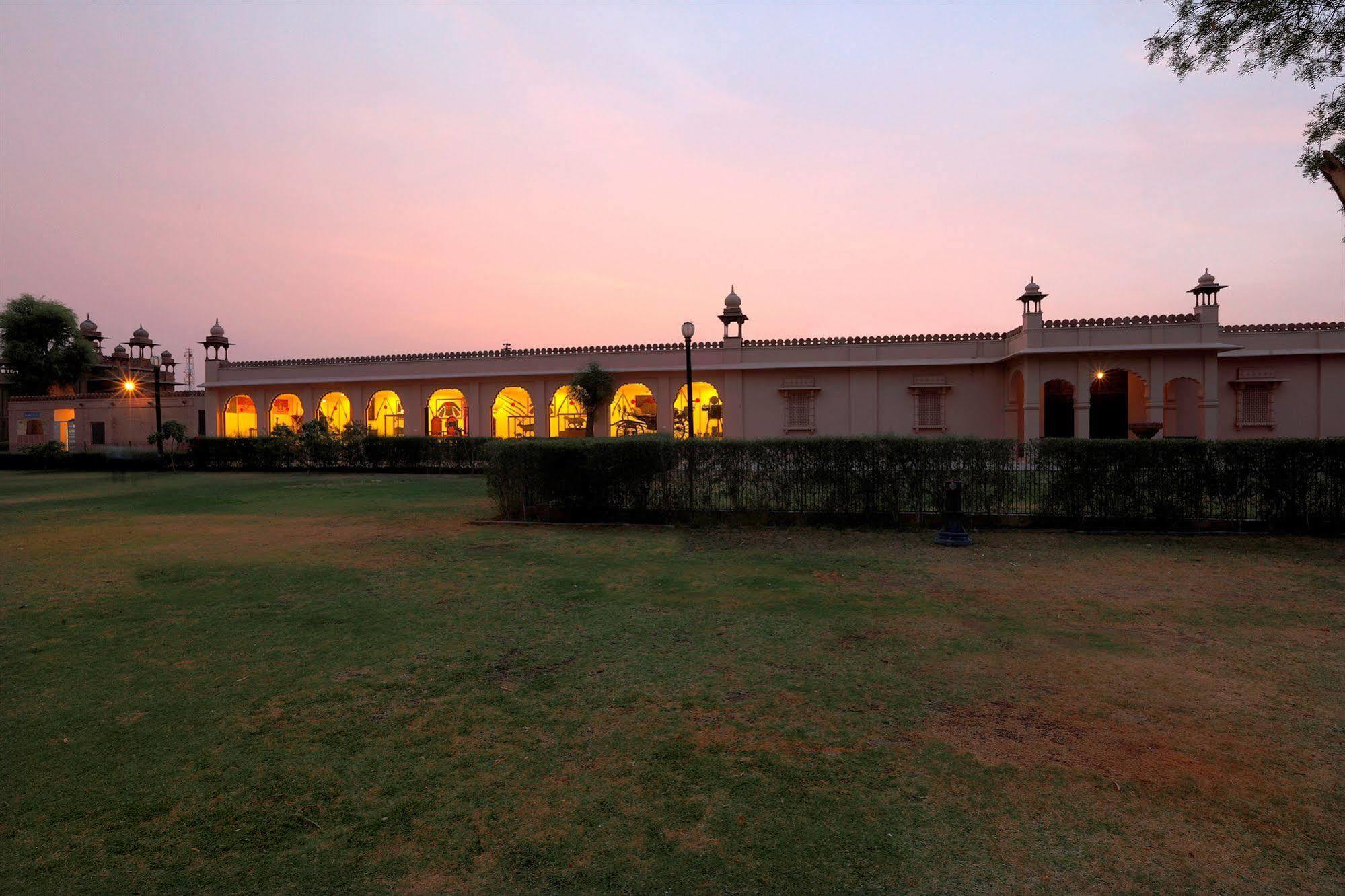 The Lallgarh Palace A Heritage Hotel Bikánér Kültér fotó